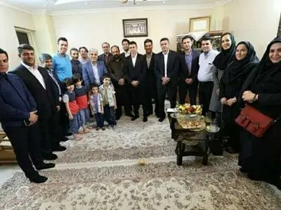 استقبال امیرمحسنی از ورزشکار افتخارآفرین منطقه۱۷