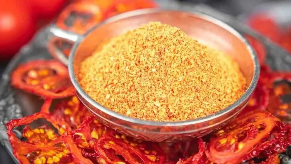 چگونه پودر گوجه‌فرنگی خانگی درست کنیم؟ + موارد مصرف