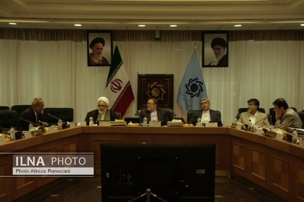 ساماندهی مؤسسات غیرمجاز پولی و اعتباری