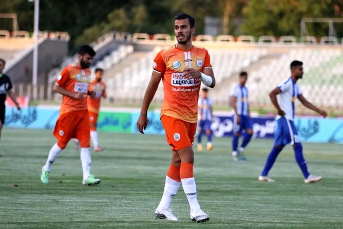 جلالی وارد باشگاه استقلال شد 