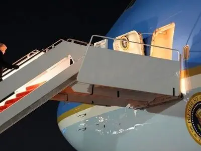 هواپیمای ترامپ مجددا راهی سوئیس شد