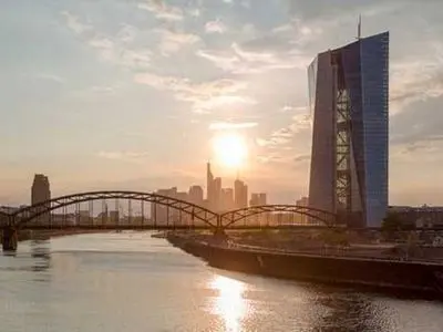 آسمان‌خراشی بدون پنجره (تصاویر)