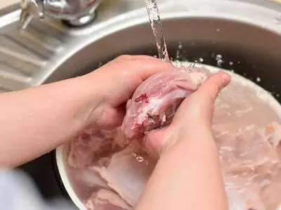 روش درست شستن انواع گوشت