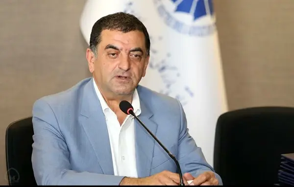 باید مسیر ریل گذاری اقتصادی کشور را تغییر داد