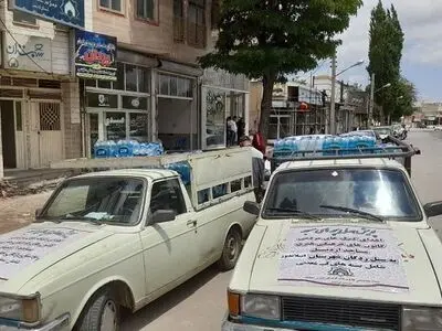 دومین محموله آب معدنی کانون‌های مساجد برای سیل‌زدگان اصلاندوز ارسال شد