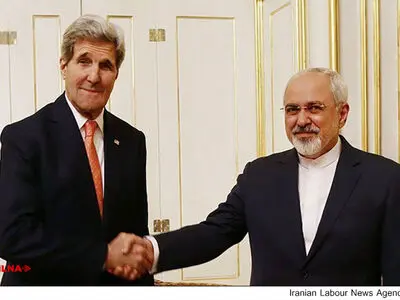 ظریف و کری تا دقایقی دیگر دیدار می‌کنند