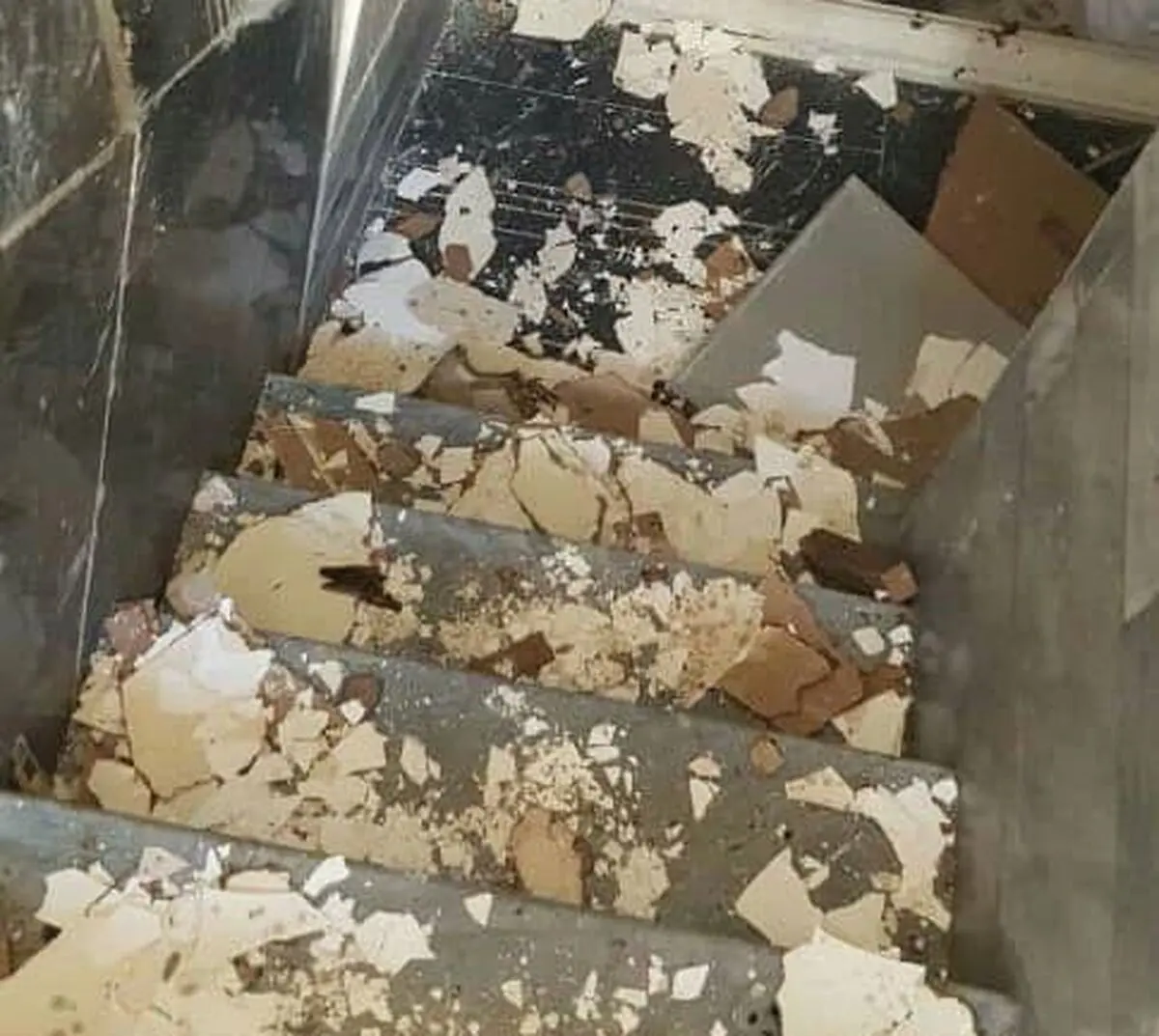 یک کشته و دو مصدوم در انفجار یک ساختمان مسکونی