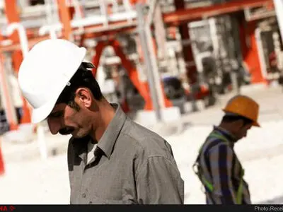 محروم از بدیهی‌ترین حقوق/ کارگران خواستار الغای مناطق آزاد و احیای تشکل‌های کارگری هستند