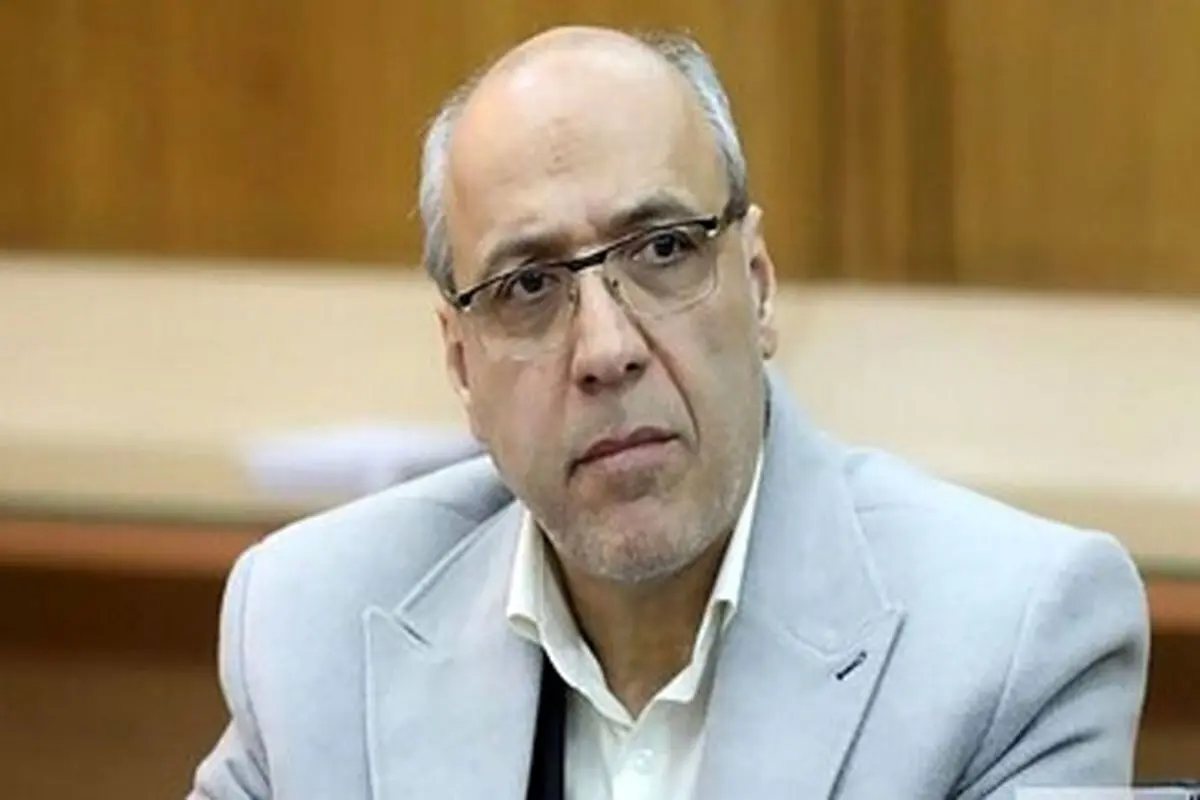 انتقاد عضو شورا از اظهارات سخنگوی شهرداری درباره رایگان شدن حمل‌ونقل عمومی
