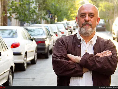 نشر "میم"‌ با "در دنیای تو ساعت چند است" متولد شد 