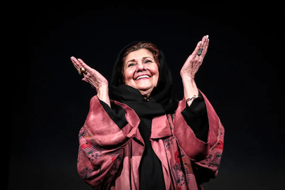 منیژه محامدی «روز ولنتاین» را کارگردانی میکند