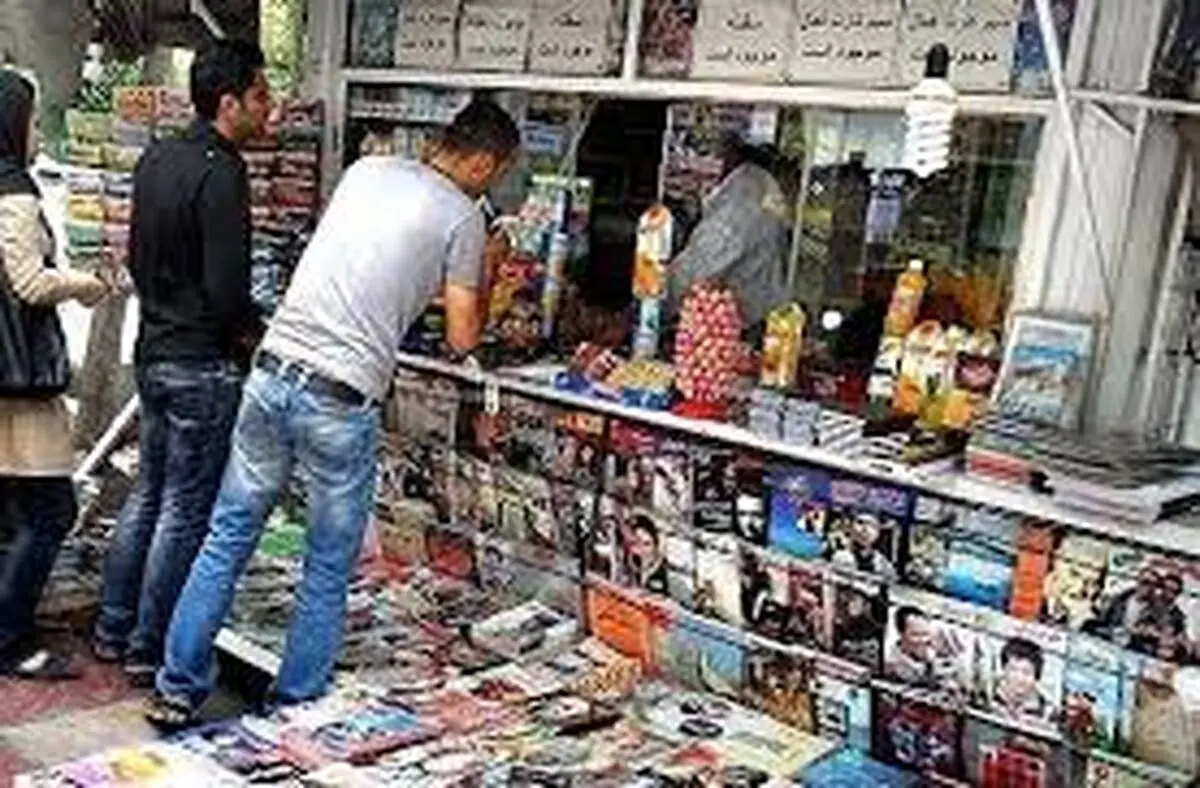 فروش دکه‌داران از ۳۰ تا ۵۰ درصد کاهش یافت/ بیشتر دکه‌داران گل ورشکست شدند