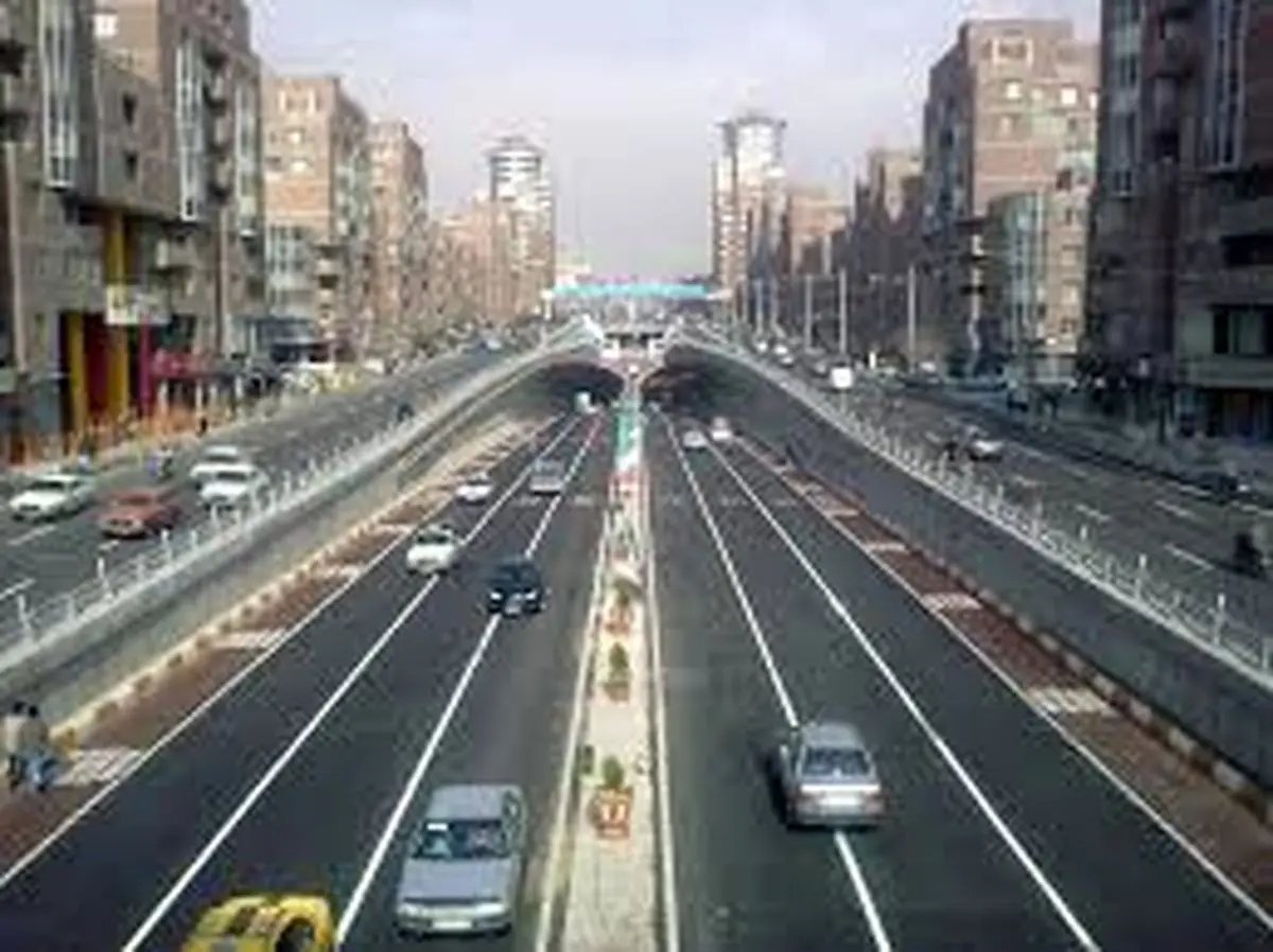 هر دو مسیر تونل توحید امشب مسدود است
