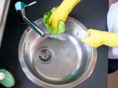 روش حرفه ای تمیز کردن 10 نوع سینک ظرفشویی و روشویی