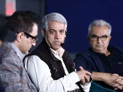 سینماگران هیچ‌گاه آگاهانه و حزبی وارد سیاست نشدند