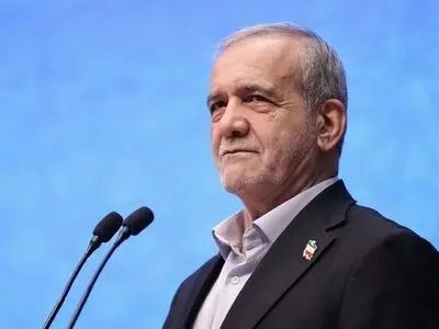 رئیس‌جمهور با خانواده شهید مجتبی رضیئی دیدار کرد
