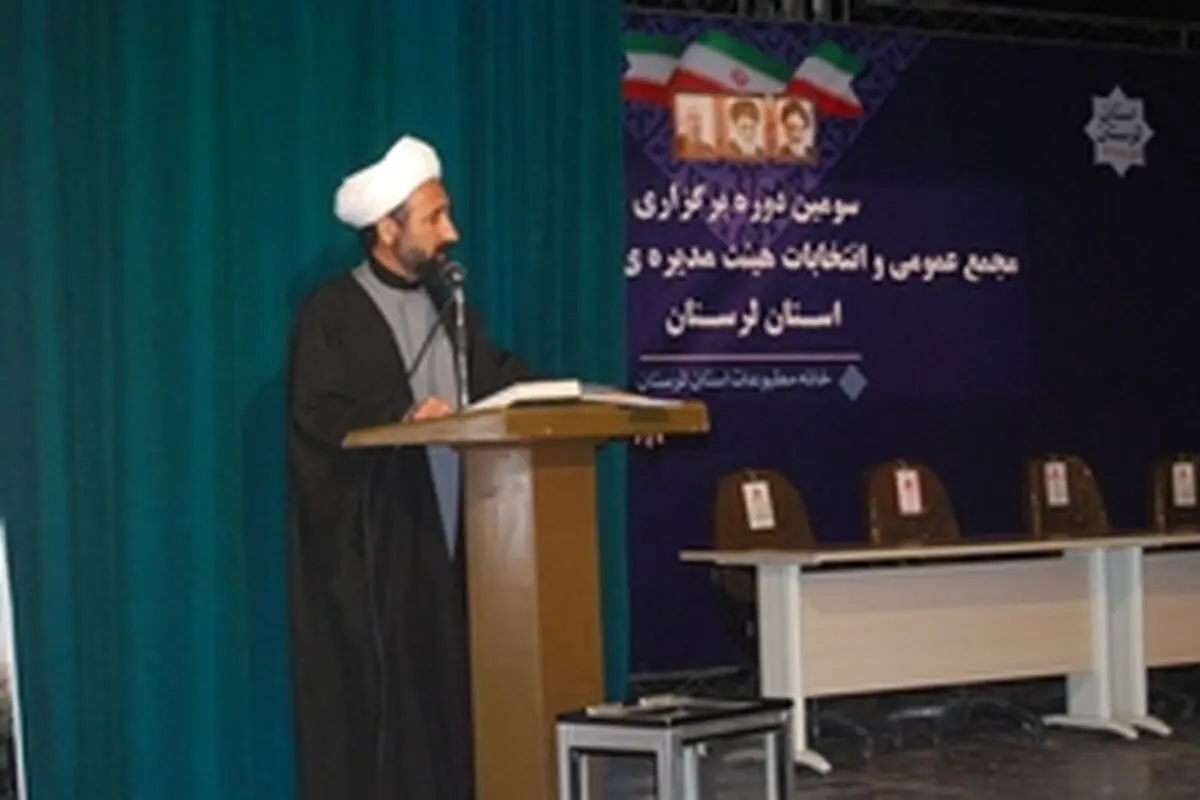 ارتقای فکری و عقیدتی جامعه رسالت خبرنگاران باشد