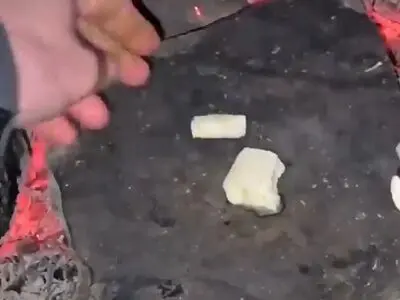 چرا سنگی که برای مدت طولانی داخل آب یا در مجاورت آب بوده را نباید حرارت داد + فیلم