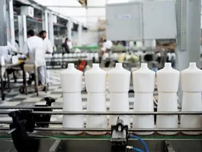 کارخانجات مواد ضد عفونی کرمانشاه با تمام ظرفیت کار می‌کنند 