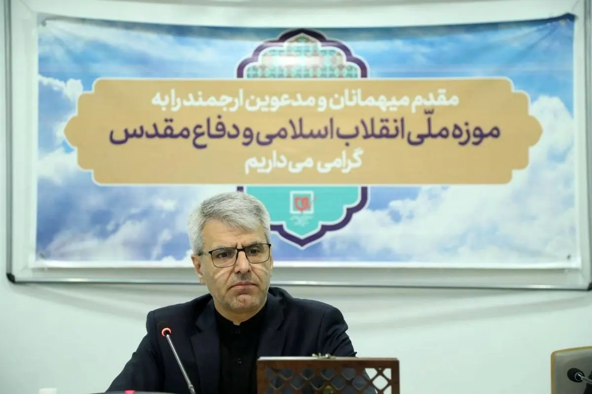 نشست صمیمانه سخنگوی وزارت امور خارجه با جمعی از فرماندهان و پیشکسوتان دفاع مقدس