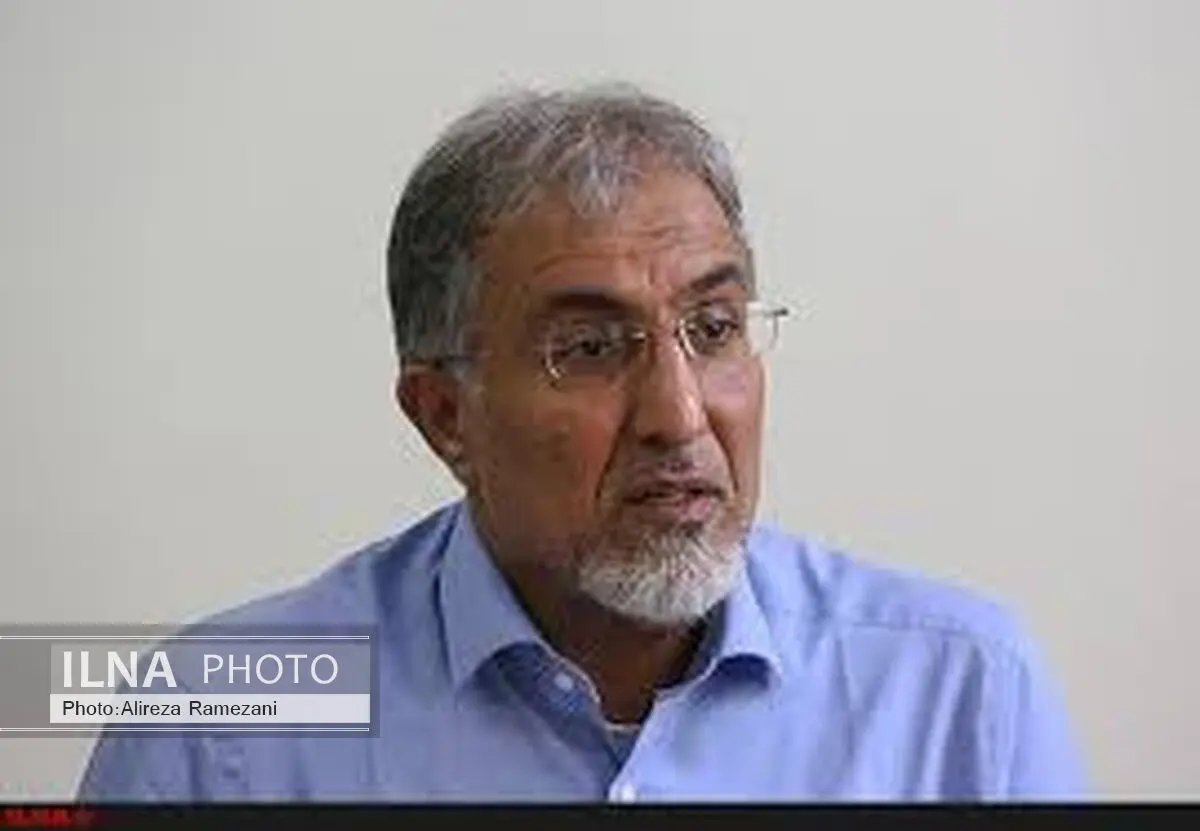 افراد صاحب نفوذ با تسخیر منابع کشور، رای می‌خرند/«شورش علیه خود» حاصل عدول دولت‌ها از اجرای قانون اساسی است