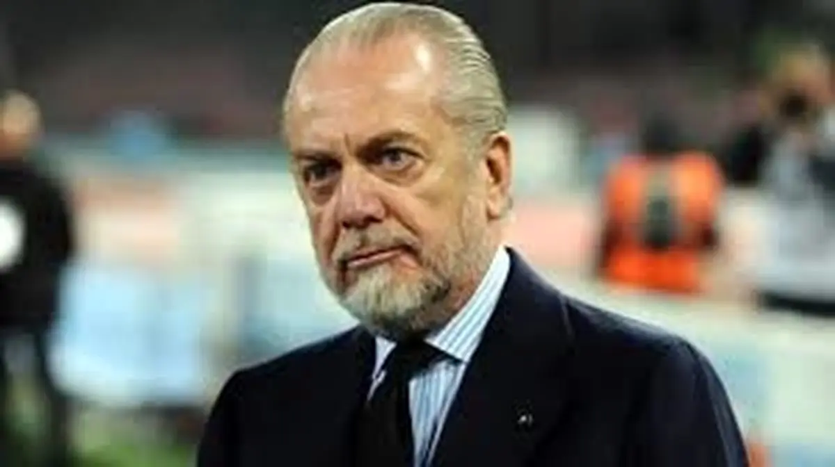 دی‌لورنتیس راه خروج کونته از ناپل را مسدود کرد