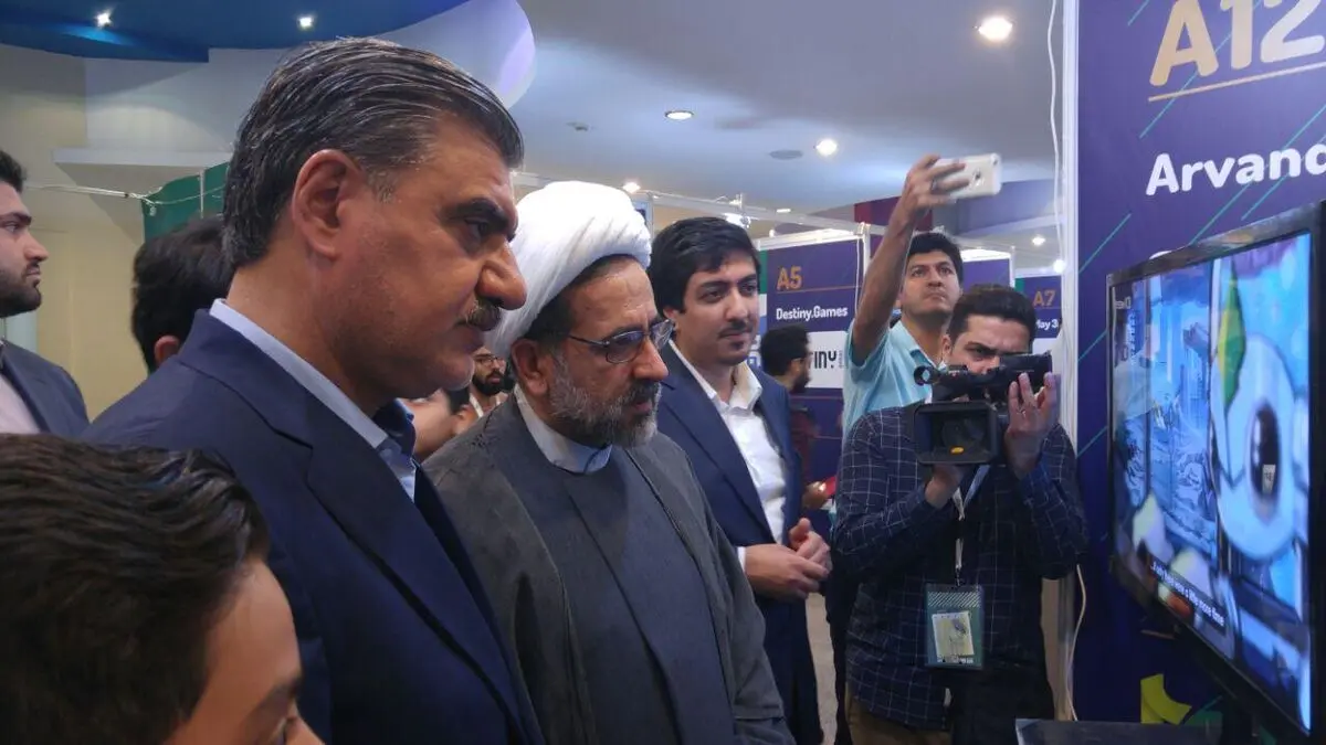 نمایندگان مجلس برای کمک به صنعت بازی آمادگی  کامل دارند/ قانون کپی رایت را سر و سامان می‌دهیم