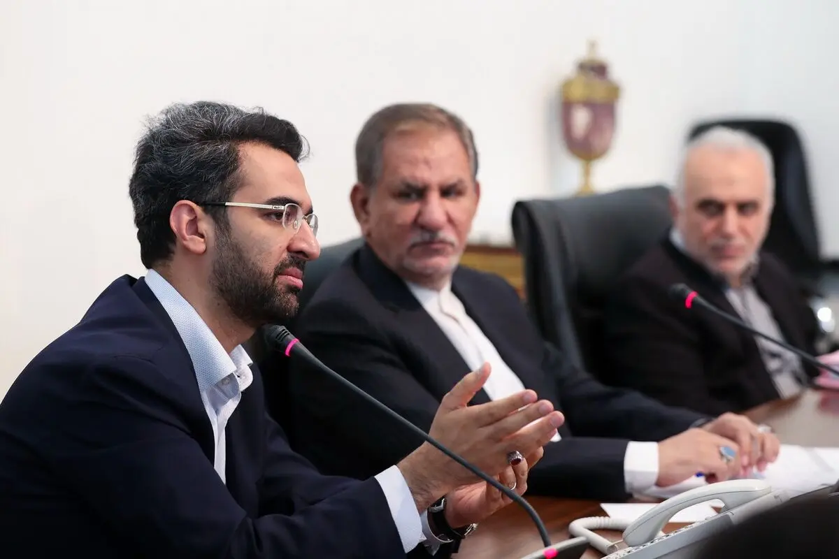 تشکیل جلسه شورای اقتصاد به ریاست جهانگیری/ طرح توسعه راهبردی، پایداری و بهسازی زیرساخت‌های نوین امن ارتباطی کشور به تصویب رسید