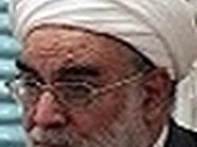 به دستور مقام معظم رهبری به عیادت آیت‌الله مهدوی کنی آمده‌ام