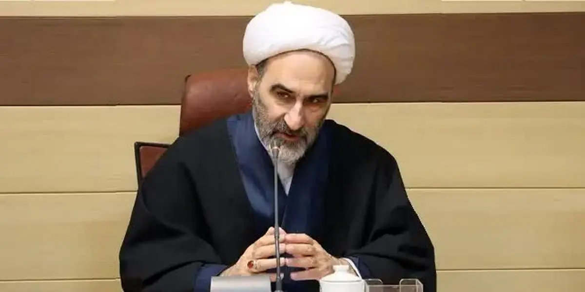 علوم انسانی باید «عینک فهم قرآن» باشند، نه رقیب آن/ رد قاطع تطبیق‌های سطحی علوم تجربی بر آیات وحی