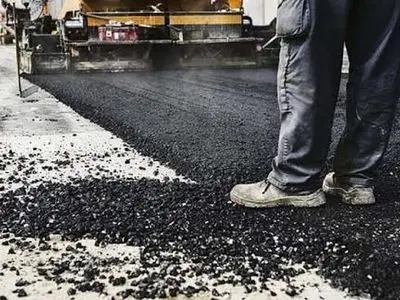 بیش از ۵۳۰ تن قیر رایگان برای بهسازی معابر بافت فرسوده شهرهای شهرستان بروجن اختصاص داده شد