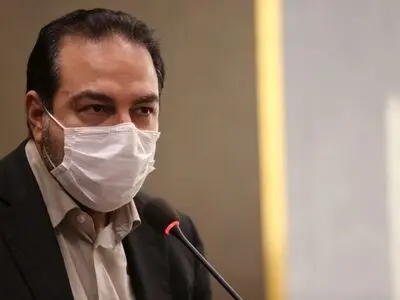 برگزاری عروسی در شهری کوچک و قرمز/محدودیت‌ها را زیر سوال می‌برند