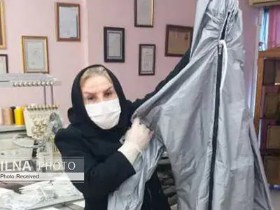  بانوی تعاونگر گنبدی روزانه ۴۰۰ لباس پزشکی و ماسک تولید می‌کند