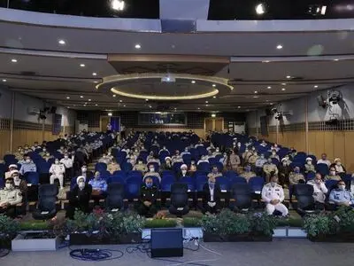 رونمایی از چشم انداز قرآنی ارتش در افق ۱۴۱۴ / تجلیل از خانواده شهید ناخدا سلیمانی