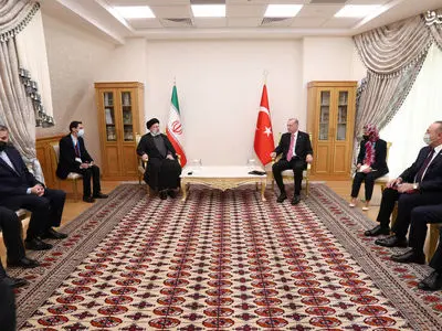 فی لقاء رئیسی اردوغان.. طهران تقترح انشاء منطقة حرة مشترکة وانقرة ترحب 