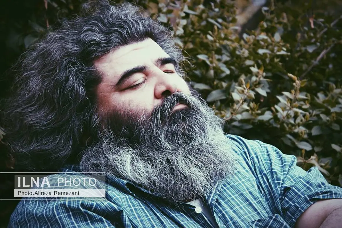 برای وجود صداهای مختلف در مجلس رای می‌دهم