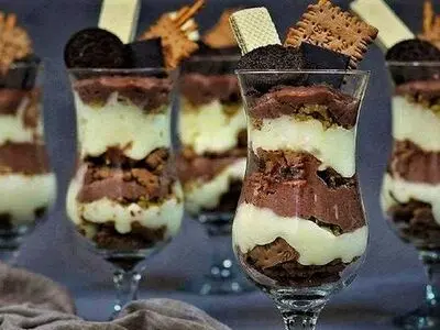 طرز تهیه یک دسر اسپانیایی ساده و خوشمزه