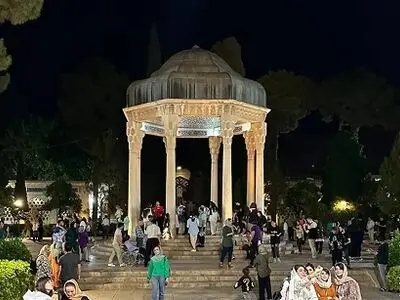 تقویت گردشگری شبانه با رویکرد افطار تا سحر/ فعالیت برنامه‌های شاد نوروزی و نوروزگاه‌ها در نیمه دوم فروردین