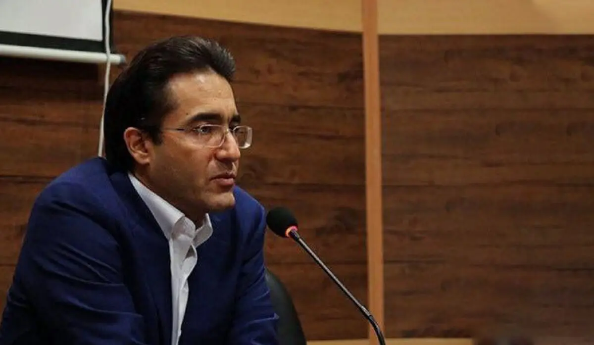 ابطال اظهارنامه صادراتی ۱۸۳ تن دستکش در ۴ گمرک کشور/ ترخیص ۶۳ دستگاه آمبولانس در یک هفته اخیر/ تشریفات واردات ۳۰ تن ماسک در حال انجام است