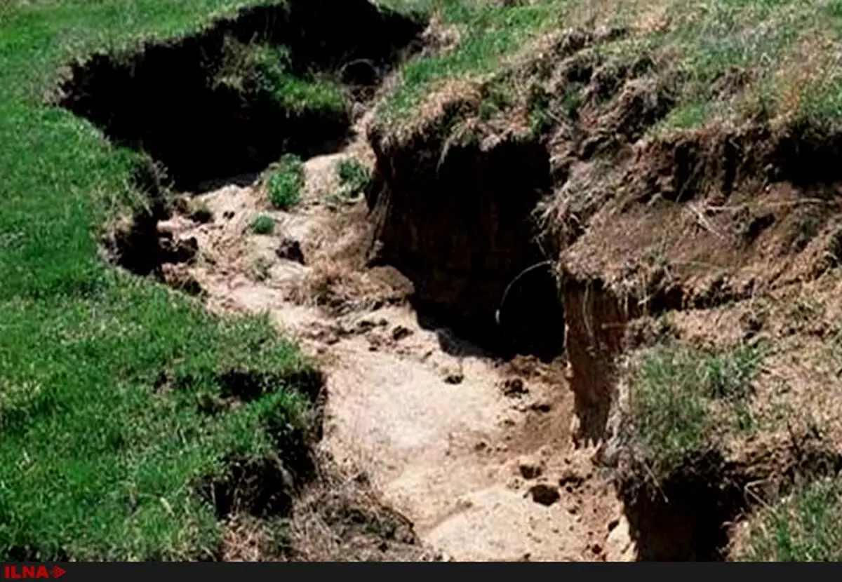بحران خاک دست کمی از بحران آب ندارد 