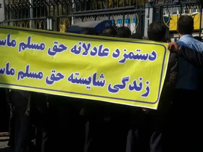 شرکای گروه کارگری اصل 43 قانون اساسی را دور زدند/ تورم واقعی 300 است نه ۳۶.۵ درصد/ ارزش حداقل دستمزد کمتر از ۸۰ دلار است
