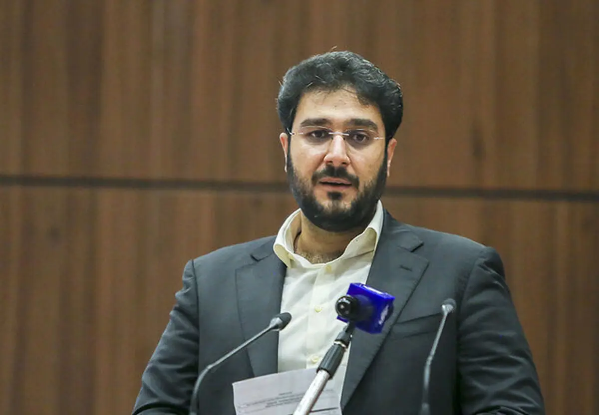 توسعه سبد تولیدات و صادرات برنامه پیش روی صنعت پتروشیمی در فارس است
