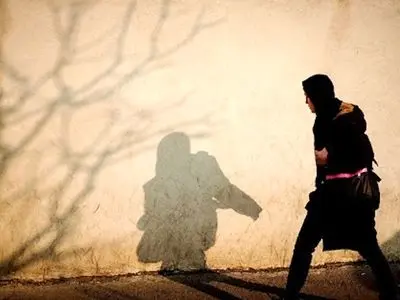 زندگی در حاشیه/ تنهایی زنان در دل بحران