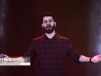 کنسرت علی یاسینی در سی و پنجمین جشنواره بین المللی موسیقی فجر