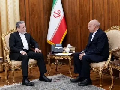 عراقجي يؤكد على توسيع العلاقات بين ايران وكوريا الشمالية