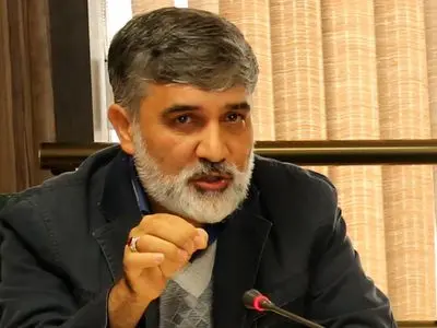 طرح مجلس برای بیمه رانندگان تاکسی‌های اینترنتی/ سکوها مشارکت کنند