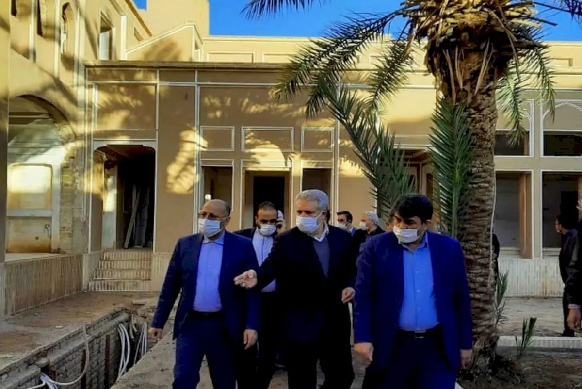 بازدید مونسان از آثار تاریخی اردکان 