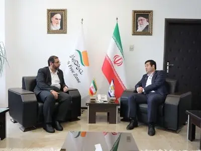 دیدار نماینده مردم بندر انزلی در مجلس شورای اسلامی با مدیرعامل سازمان منطقه آزاد انزلی