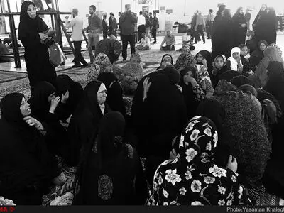 پایان مراسم تشییع دانش‌آموزان در بندرعباس/ پیکرها تحویل خانواده‌های داغدار شد/ مراسم تدفین فردا برگزار می‌شود
