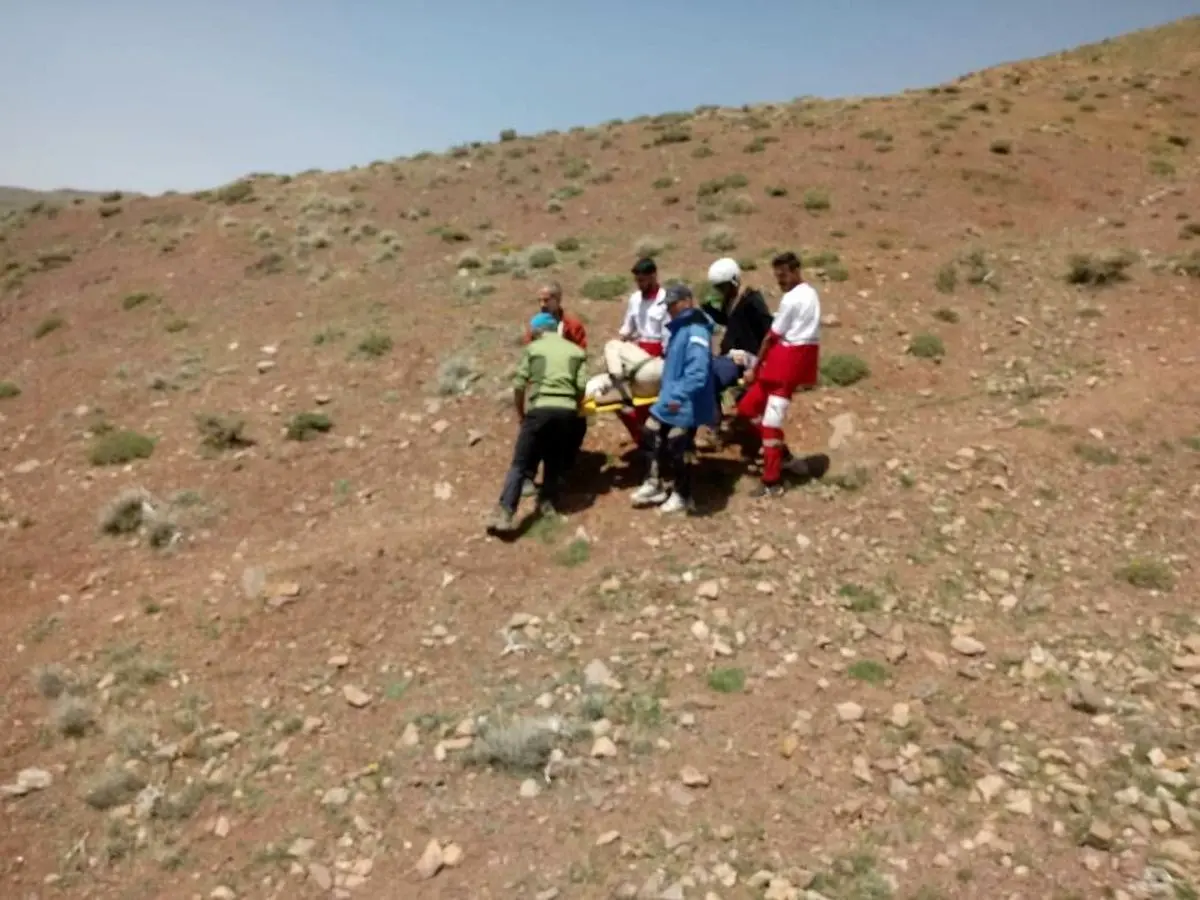 امدادرسانی به حادثه سقوط پاراگلایدر در ساوجبلاغ